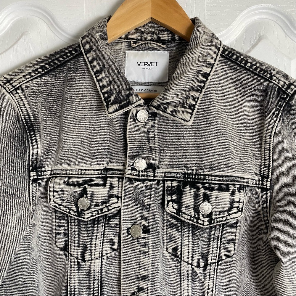NWOT Vervet Escala Denim Jacket Women’s M Black Acid Wash Classic Crop Fit - Picture 3 of 16